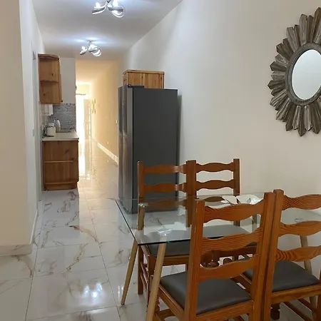 Horizon Gozo מלון דירות Marsalforn